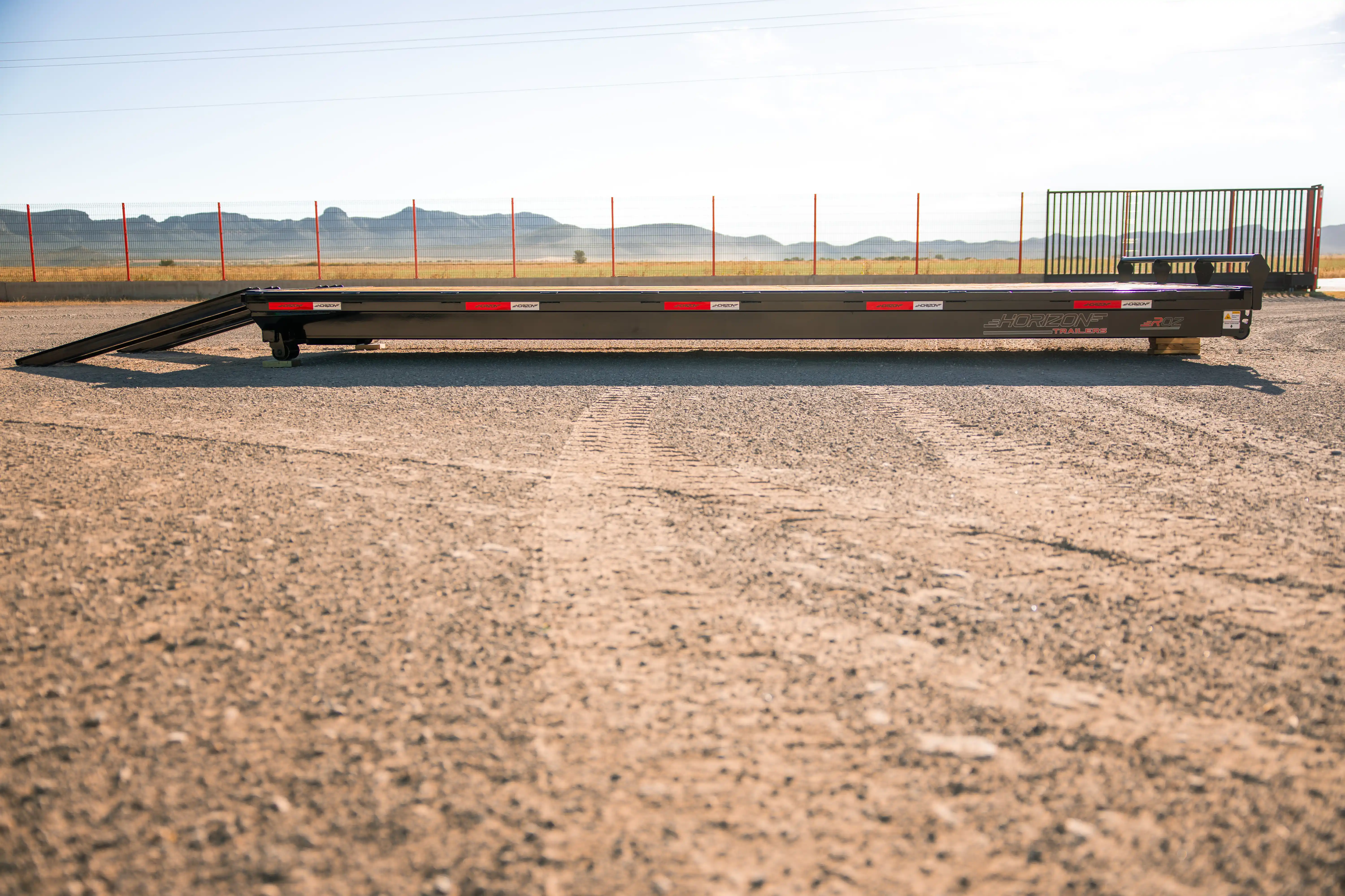 horizon trailers img